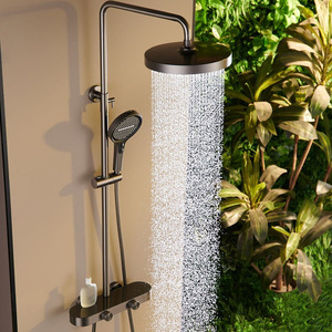 Juego de ducha con cabezal de lluvia ajustable en altura, con rejilla de malla y rociador superior, para proyectos hoteleros - Product Image 1