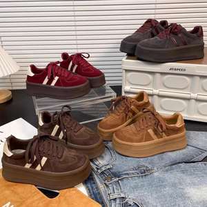 Nouvelles baskets rétro bicolores pour femmes Angola Red Fall Winter, en cuir mat, plateforme, semelle épaisse - Product Image 1