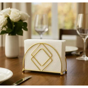 Porte-serviettes de luxe classique nordique en fil doré – Métal durable avec design arqué et géométrique en losange, cadre semi-circulaire élégant - Product Image 1
