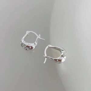 Boucles d'oreilles géométriques en argent sterling S925, style minimaliste pour tous les jours, couleur argent - Product Image 1