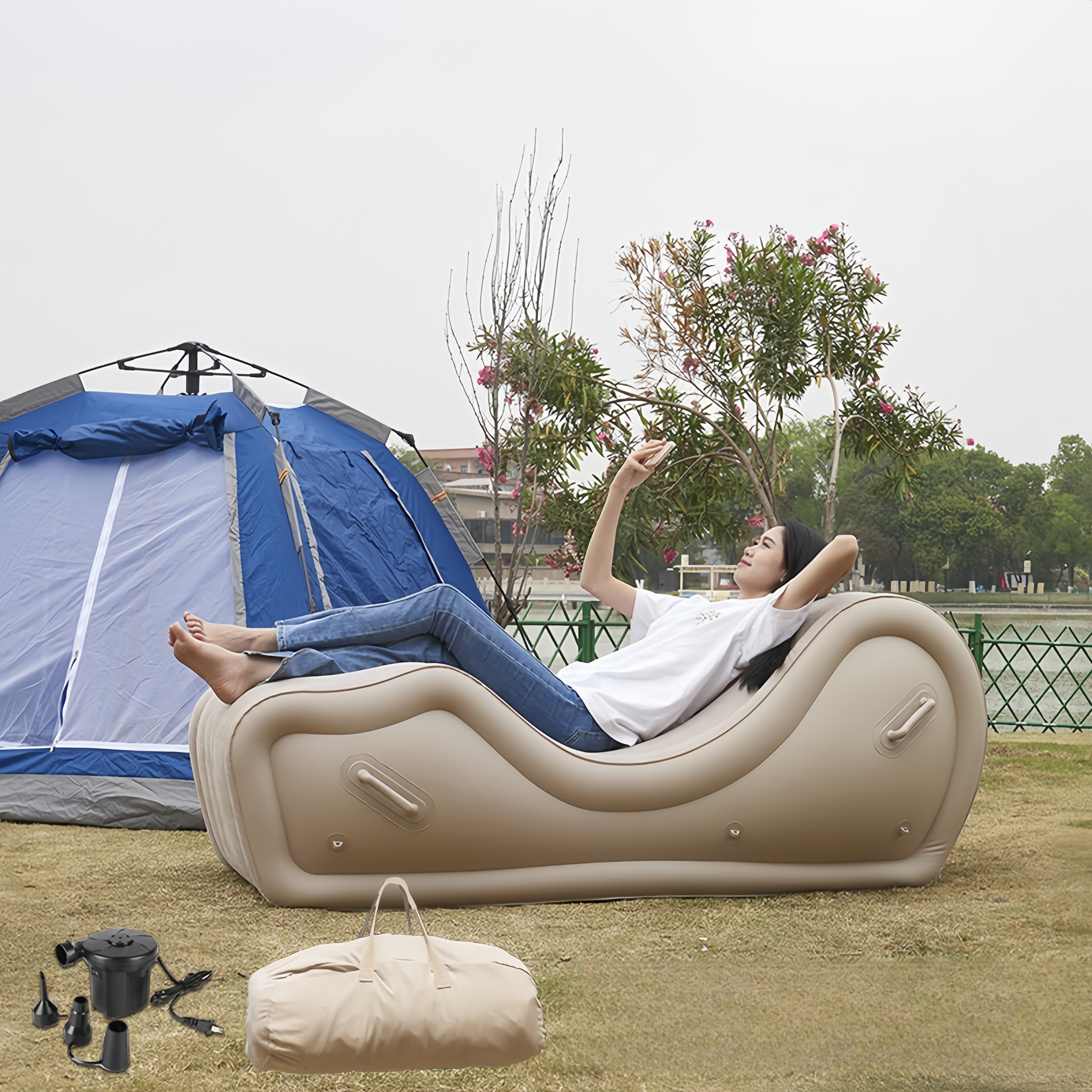 White sofa-external air pump storage bag