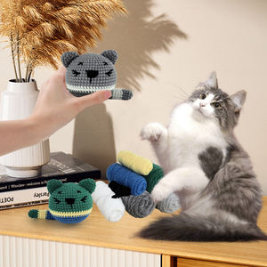 Kit de Crochet de Animales para Principiantes - Crea un Lindo Gato, Set Completo para Principiantes con Herramientas y Tutorial en Video, 2 Opciones de Color, Listo para Regalar - Product Image 6