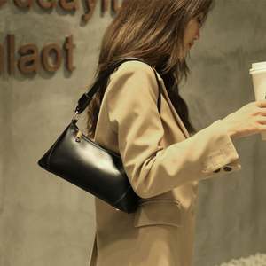 Produits en gros tendance Sacs en cuir Sac à main à bandoulière pour femmes - Product Image 3