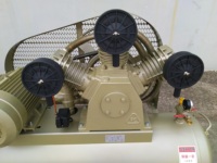 FUCAI usine vente directe Portable entraîné par courroie 5.5hp modèle FC-0.48/8 compresseur d'air à Piston sans huile sans huile à usage intensif