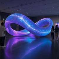 Module LED flexible P1.86 pour mur vidéo cylindrique, résolution 8K, lisible en plein soleil, idéal pour les salles d'exposition, les halls d'entreprises et les points de vente.