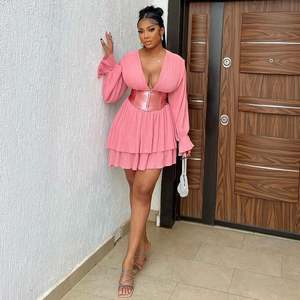 HK7423 Dernière conception tenues de printemps pour femmes Casual col en v manches évasées <span class=keywords><strong>haut</strong></span> court <span class=keywords><strong>et</strong></span> <span class=keywords><strong>jupe</strong></span> ensemble deux pièces pour femmes vêtements - Product Image 4