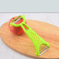 Heetverkochte roestvrijstalen handmatige keukenmes met dubbele kop voor knoflook, gember, aardappel, wortel, fruit en schilmesje