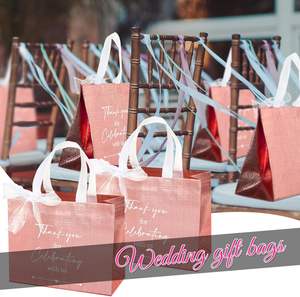 أكياس هدايا فاخرة من الورق غير المنسوج قابلة لإعادة الاستخدام ومتينة وصديقة للبيئة بلون ذهبي وردي بتصميم ليزر لحفلات الزفاف - Product Image 3