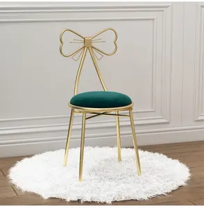 Sillas decorativas y decantadoras de terciopelo para comedor y sala de estar utilizadas para la decoración del hogar, silla de muebles de Metal de diseño moderno de Color dorado