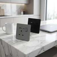 Prise murale industrielle BENDI C36 18W à charge rapide USB-A/USB-C, prise britannique 13A avec interrupteur, IP22, résistante au feu, en matériau PC, norme BS