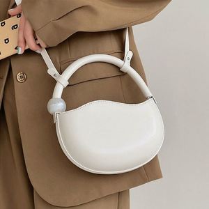 Nouvelle mode petit sac à main personnalisé pour femme sac <span class=keywords><strong>de</strong></span> niche sac à main en cuir PU <span class=keywords><strong>de</strong></span> couleur pure avec fermeture éclair sac à bandoulière unique - Product Image 6