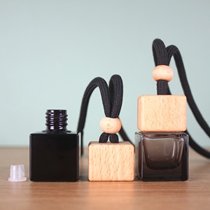 8ml prezzo di fabbrica tappo quadrato in legno di faggio nero appeso filo vuoto profumo contenitore diffusore auto deodorante bottiglia di vetro - Product Image 2