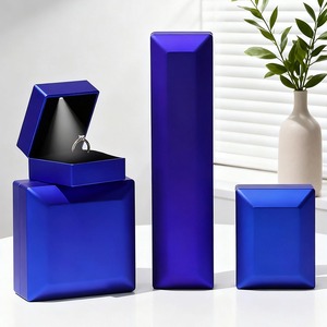 กล่องใส่เครื่องประดับไข่มุกสุดหรูแบบกำหนดเอง ของขวัญสำหรับคุณแม่ กล่องบรรจุภัณฑ์จี้ห้อยคอ - Product Image 3