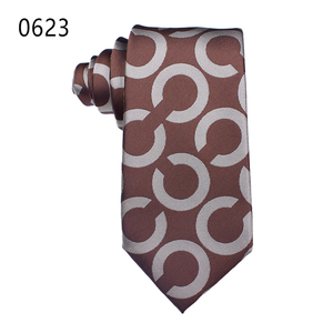Cravates d'Affaires en Polyester en Gros Offre Spéciale en Ligne, Modèles de Marque de Luxe pour Hommes, Fabricant de Cravates - Product Image 5