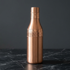 กระติกน้ำทองแดงลายตอกแบบโมเดิร์น พกพาสะดวก - Product Image 1