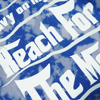 Sweatshirt Crewneck Tie Dye Biru Pria Gaya Hip Hop Streetwear, Cetak Slogan Kompas Dua Sisi, Cetak Petir, Raw Hem, Model Crop