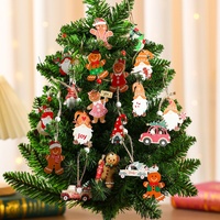 Pendentifs en bois peints pour Noël, fabriqués en Chine, dans une boîte en bois avec des décorations d'arbre et de petits cadeaux
