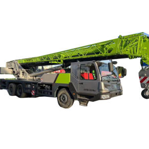 Grue sur camion d'occasion Zoomlion ZTC301V d'origine chinoise, 230 tonnes, 30t, avec moteur, roulement et boîte de vitesses, en promotion - Product Image 1