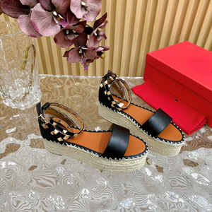 Sandalias de cuña de cuero para mujer con decoración de remaches, tejido de paja, tacón alto, suela gruesa y punta redonda, ideales para el verano. - Product Image 6