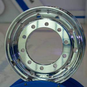 Ruedas de autobús de camión de aluminio de 22.5X9.00 Agujeros de perno de orificio de aire personalizados disponibles para cubos de rueda delantera especiales-Acabado negro - Product Image 1