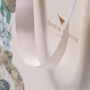 Conception gratuite Logo personnalisé papier mat vêtements chaussure emballage cadeau sac <span class=keywords><strong>en</strong></span> papier impression recycler cadeau sac à provisions <span class=keywords><strong>en</strong></span> papier - Product Image 6