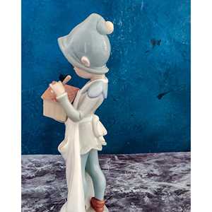 Figurine de lutin de Noël Lladro, élégante pièce décorative pour bébés et enfants - Product Image 5