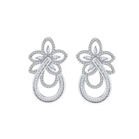 Neues Design-Trend Unregelmäßige Blumen-Diamant-Ohrringe 925 Sterling Silber Kubisches Zirkonia Ohrstecker für Frauen