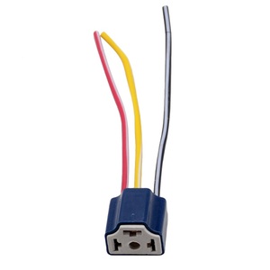 WholesaleH1 <span class=keywords><strong>H4</strong></span> H7 H11 HB3 HB4 far seramik ampul tutucu uzatma otomotiv teli halojen adaptörü araba soketi lamba konektörü - Product Image 2