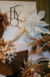 Nouvelle conception de toile de fond de mariage, décoration murale suspendue au plafond, fleur géante <span class=keywords><strong>en</strong></span> papier, soie, <span class=keywords><strong>organza</strong></span>, installation artistique, décoration de scène, toile de fond - Product Image 4