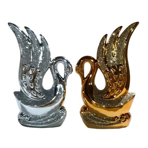 Limbus Company Fusion Gifts: 5 Swan Statues That Nail the Aesthetic