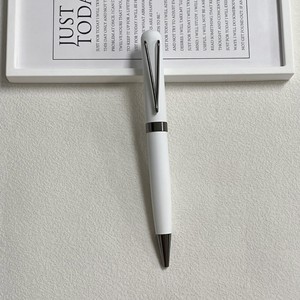 Stylo à bille en métal avec logo personnalisé, design luxueux et haut de gamme, nouveau modèle 2025, toucher doux en caoutchouc - Product Image 6
