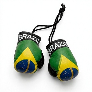 Mini-gants de boxe en cuir PU avec drapeau du Brésil – Décoration pour voiture, porte-clés (Couleurs et logo OEM disponibles) - Product Image 1