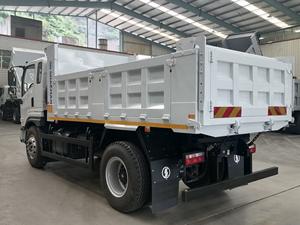 X7 2120 Euro <span class=keywords><strong>2</strong></span> Diesel Neuer Linkslenker Yuchai-Motor FAST-Getriebe Leichter LKW 4x2 Kabine Kipper - Product Image 1