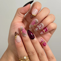 Faux ongles à presser en acrylique dégradé rose rouge, motif croix argentée, forme amande, vente en gros personnalisée pour salons de manucure