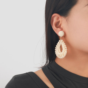Đầy Màu sắc Raffia cỏ dệt Rhinestone kim loại Waterdrop bông tai bohemian mây dệt Bold tuyên bố dangle Bông tai - Product Image 5