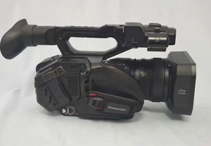 กล้องวิดีโอคุณภาพสูง 4K DVX 200MC มือสอง สำหรับบันทึกวิดีโอระดับมืออาชีพ เหมาะสำหรับงานแต่งงาน การประชุม และการถ่ายทำ ใช้เซ็นเซอร์ MOS ขนาดใหญ่ 4/3 นิ้ว - Product Image 2