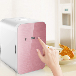 <span class=keywords><strong>Mini</strong></span> refrigerador con pantalla digital portátil de estilo retro de 6L con logotipo personalizado para <span class=keywords><strong>bebidas</strong></span> de maquillaje - Product Image 2