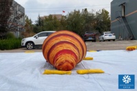 Offre Spéciale aérien Simulation gonflable personnalisée de gâteau Simulation de gâteau alimentaire gonflable Croissant géant gâteaux gonflables