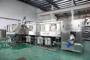 自动完整生产线3- 5加仑/19升桶<span class=keywords><strong>Minearl</strong></span>纯饮用水灌装机 - Product Image 4
