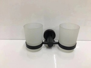 Ensemble de porte-serviettes mural moderne en acier inoxydable noir pour salle de bain, avec étagère de rangement, barres et anneaux porte-serviettes, design peu encombrant - Product Image 6