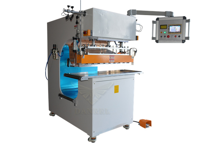 Small 5KW HF Welder Tents High Frequency PVC Coated Fabric Welding Machine