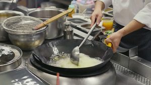 Chinoise commerciale cuisinière à gaz cuisinière avec deux wok pour restaurant - Product Image 4