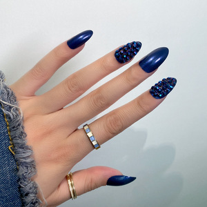 Autocollants de luxe en gel <span class=keywords><strong>bleu</strong></span> foncé avec diamants Faux ongles Presse à amande Artificiels pour salon - Product Image 2