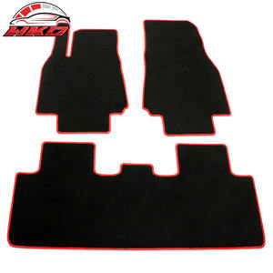 พรมปูพื้นรถยนต์เทสล่า รุ่น Y ปี 20-24 แบบกำมะหยี่สีดำขอบแดง สำหรับด้านหน้าและด้านหลัง - Product Image 1