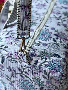 Sacs de voyage de luxe en coton matelassé, imprimés à la main, grande capacité, avec fermeture éclair, couleurs et designs personnalisés, durables - Product Image 4