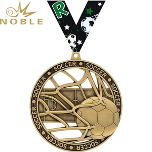 Médaille de football en métal personnalisée pour les champions de la Coupe 2024 - Product Image 5