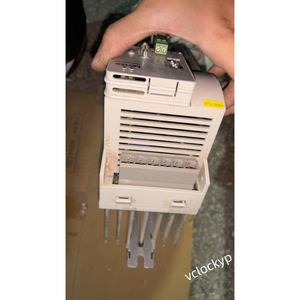 โมดูลแกนเซอร์โว LENZE ECSEA008C4B ซีรีส์ ECS ใหม่ - Product Image 5