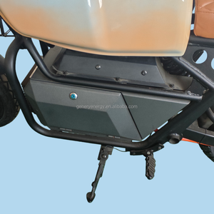 Vélo électrique urbain robuste avec moteur puissant de 8000 W, pneus tubeless de 17 pouces, amortisseurs hydrauliques assurant une mobilité électrique supérieure - Product Image 3