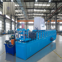 Machine automatique de fabrication de panneaux de volets roulants en acier pour portes à enroulement