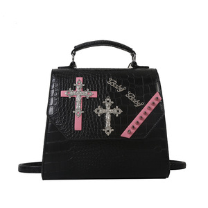Street Style Y2K Mujer <span class=keywords><strong>Cocodrilo</strong></span> PU Cuero Hombro Messenger Bag Sweet Girl Rivet Punk Cross Mochila negra - Product Image 1
